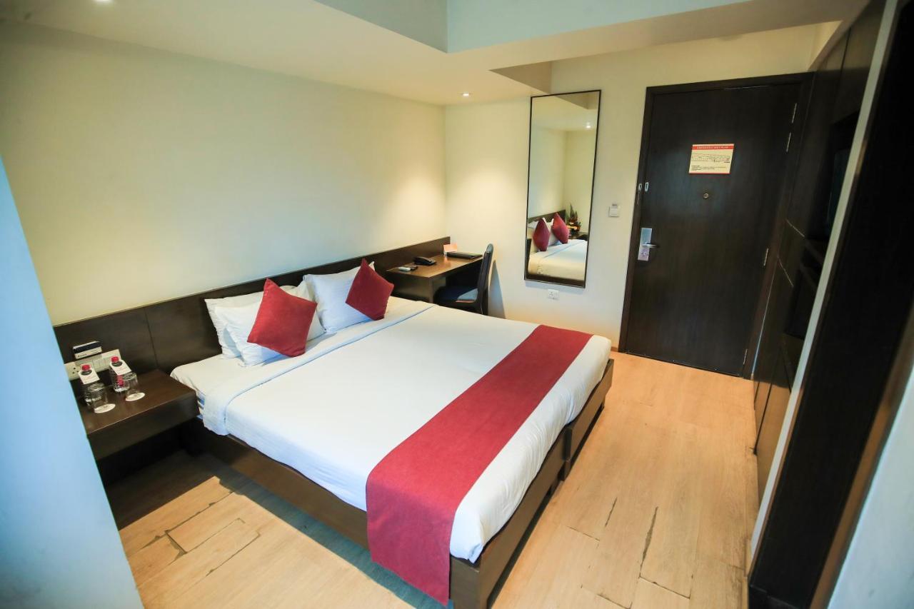 Hotel German Palace Near To Airport Gandhinagar Kültér fotó