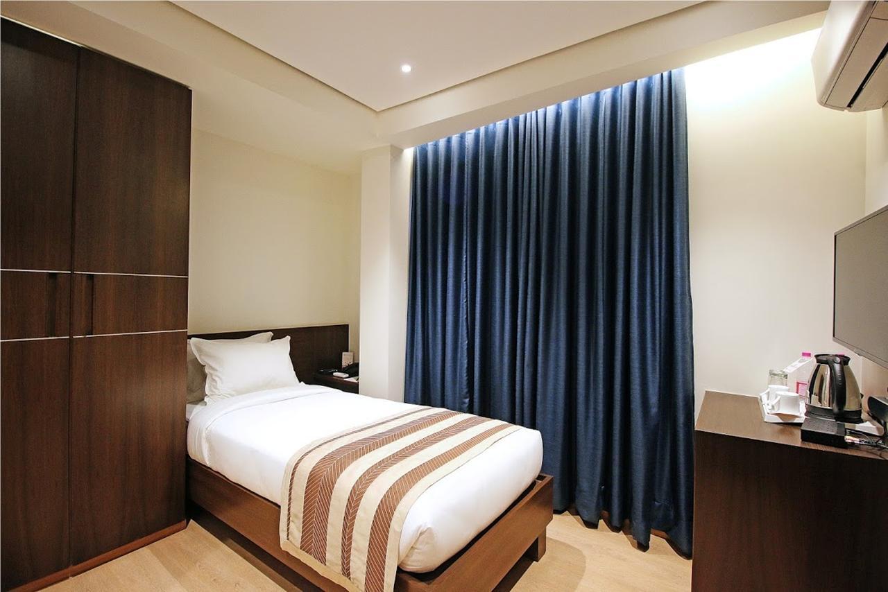Hotel German Palace Near To Airport Gandhinagar Kültér fotó